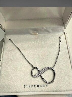 Tipperary Infinity necklace Silver brand new